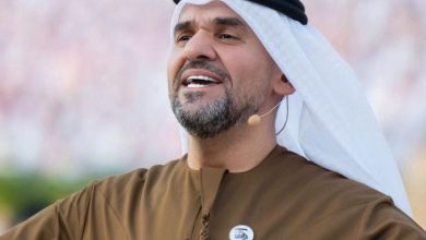 صورة بحضور صاحب السمو رئيس الدولة حسين الجسمي مشاركا في مسيرة الاتحاد مقدما ياشروق المجد