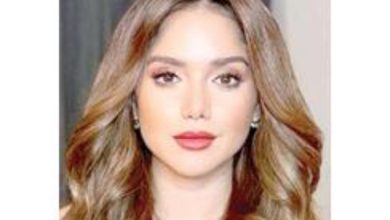 صورة النجمة المصرية رنا رئيس في قطر صغنطوط في رمضان بعد سيد الناس