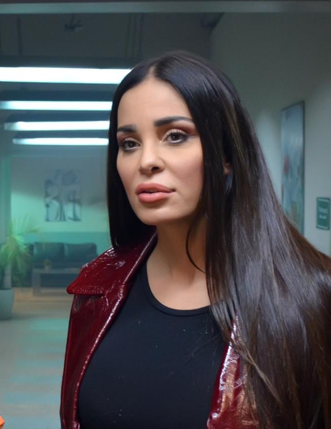 دومينيك حوراني تبدأ تصوير السرايا الصفرا وتنتظر عيوني