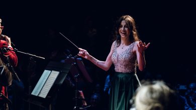 صورة أمل قرمازي تقود اوركسترا مزيكا في جولة عالمية ومسرح ( باتاكلان ) العريق علي موعد مع روائع فيروز