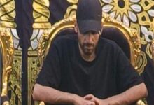 صورة الفنان حمدي الميرغني يتلقى واجب العزاء في وفاة والده بحضور عدد كبير من النجوم والأصدقاء